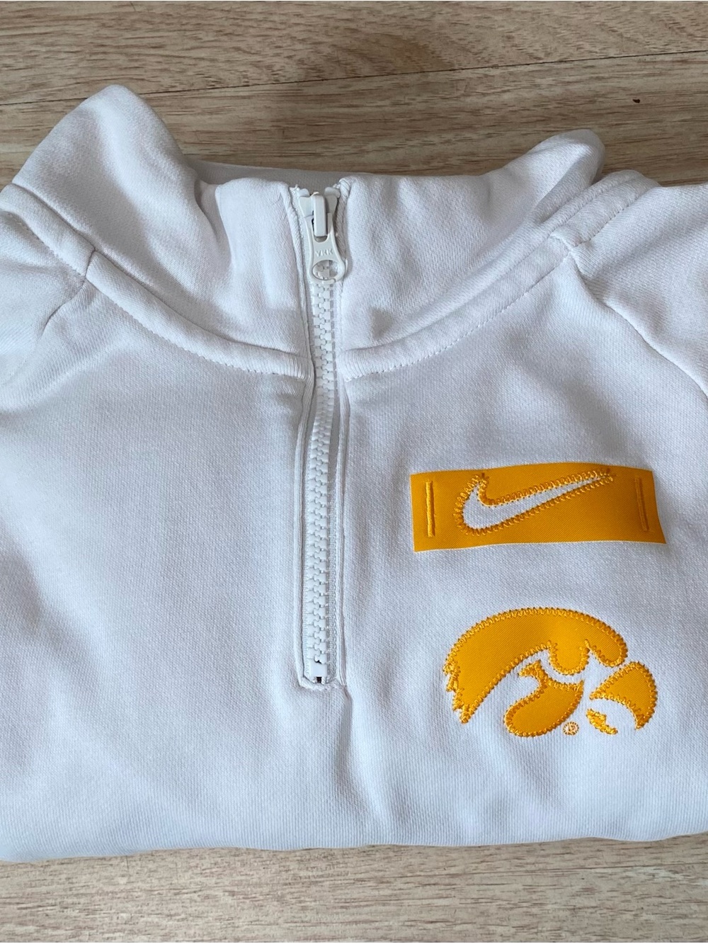 Nike Iowa Hawkeyes Pullover Mens M Beige 1/4 Zip Sports Club Fleece Shirt Jacket